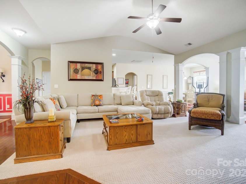 8928 Carneros Creek Road, Charlotte, NC 28214.  MLS# CAR4187090, YatesRealty ID 10527. 