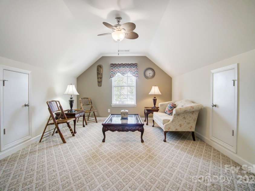 8928 Carneros Creek Road, Charlotte, NC 28214.  MLS# CAR4187090, YatesRealty ID 10527. 