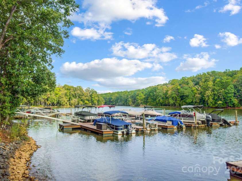 8928 Carneros Creek Road, Charlotte, NC 28214.  MLS# CAR4187090, YatesRealty ID 10527. 