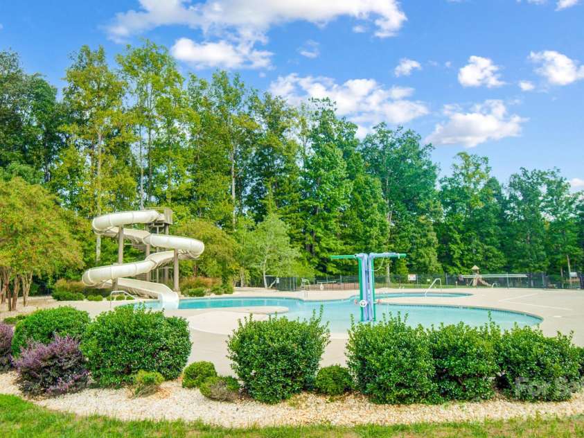 8928 Carneros Creek Road, Charlotte, NC 28214.  MLS# CAR4187090, YatesRealty ID 10527. 