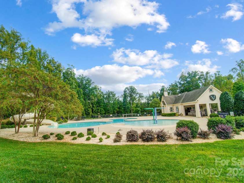 8928 Carneros Creek Road, Charlotte, NC 28214.  MLS# CAR4187090, YatesRealty ID 10527. 