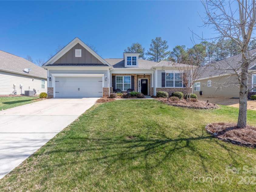 2455 Seagull Drive, Denver, NC 28037.  MLS# CAR4233240, YatesRealty ID 10528. 