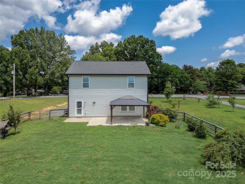 556 Big Lick Road, Stanfield, NC 28163.  MLS# CAR4271286, YatesRealty ID 10528. 