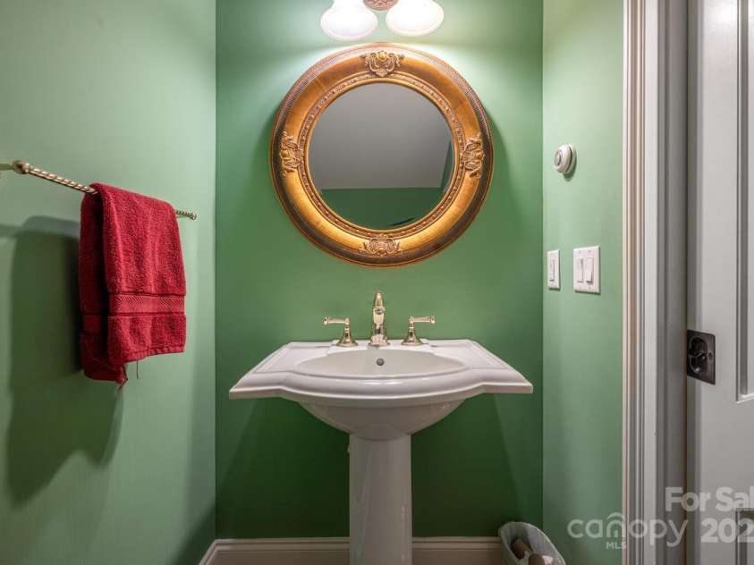 150 Rainbow View Drive, Fletcher, NC 28732.  MLS# CAR4322580, YatesRealty ID 1053. 