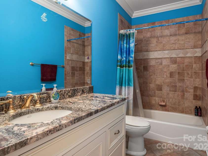 150 Rainbow View Drive, Fletcher, NC 28732.  MLS# CAR4322580, YatesRealty ID 1053. 