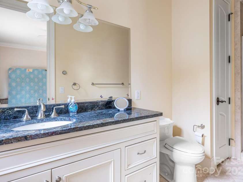 150 Rainbow View Drive, Fletcher, NC 28732.  MLS# CAR4322580, YatesRealty ID 1053. 