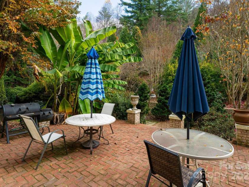 150 Rainbow View Drive, Fletcher, NC 28732.  MLS# CAR4322580, YatesRealty ID 1053. 