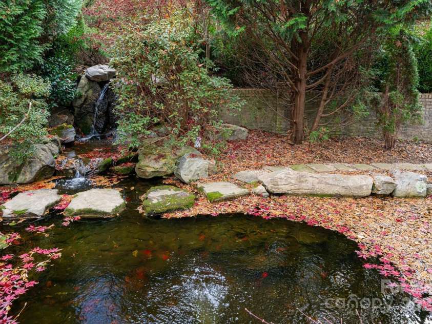 150 Rainbow View Drive, Fletcher, NC 28732.  MLS# CAR4322580, YatesRealty ID 1053. 