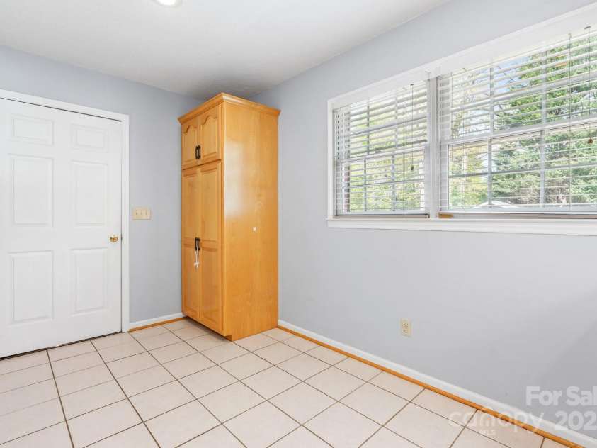 503 Sanford Gragg Road, Hudson, NC 28638.  MLS# CAR4253917, YatesRealty ID 10531. 