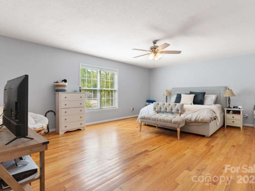 503 Sanford Gragg Road, Hudson, NC 28638.  MLS# CAR4253917, YatesRealty ID 10531. 