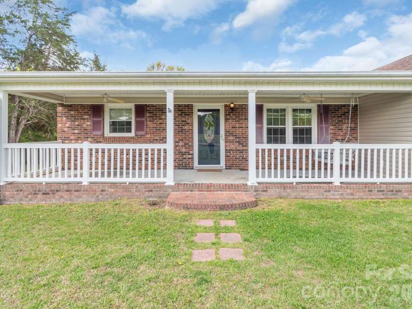 1317 Potter Road, Lancaster, SC 29720.  MLS# CAR4365891, YatesRealty ID 10532. 