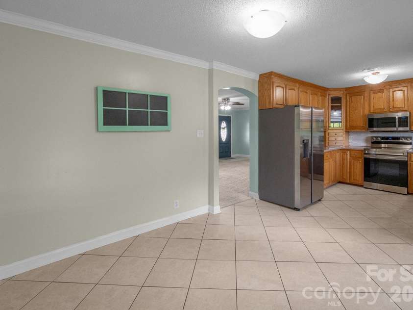 1317 Potter Road, Lancaster, SC 29720.  MLS# CAR4365891, YatesRealty ID 10532. 