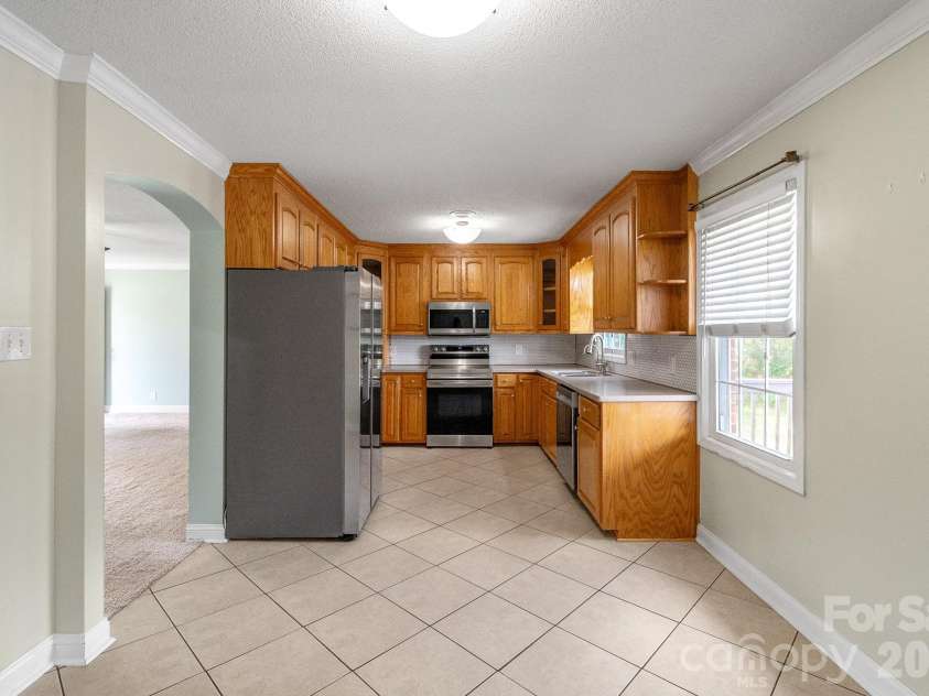 1317 Potter Road, Lancaster, SC 29720.  MLS# CAR4365891, YatesRealty ID 10532. 