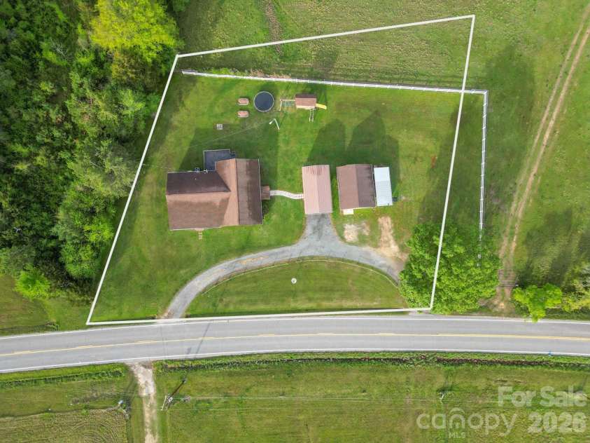 1317 Potter Road, Lancaster, SC 29720.  MLS# CAR4365891, YatesRealty ID 10532. 