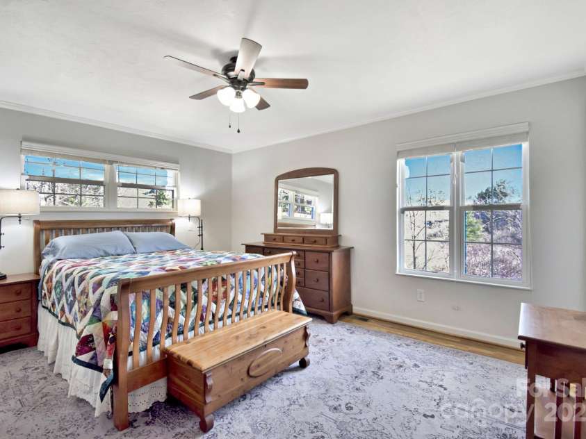 308 Lakeview Drive, Deep Gap, NC 28618.  MLS# CAR4243724, YatesRealty ID 10533. Primary Bedroom