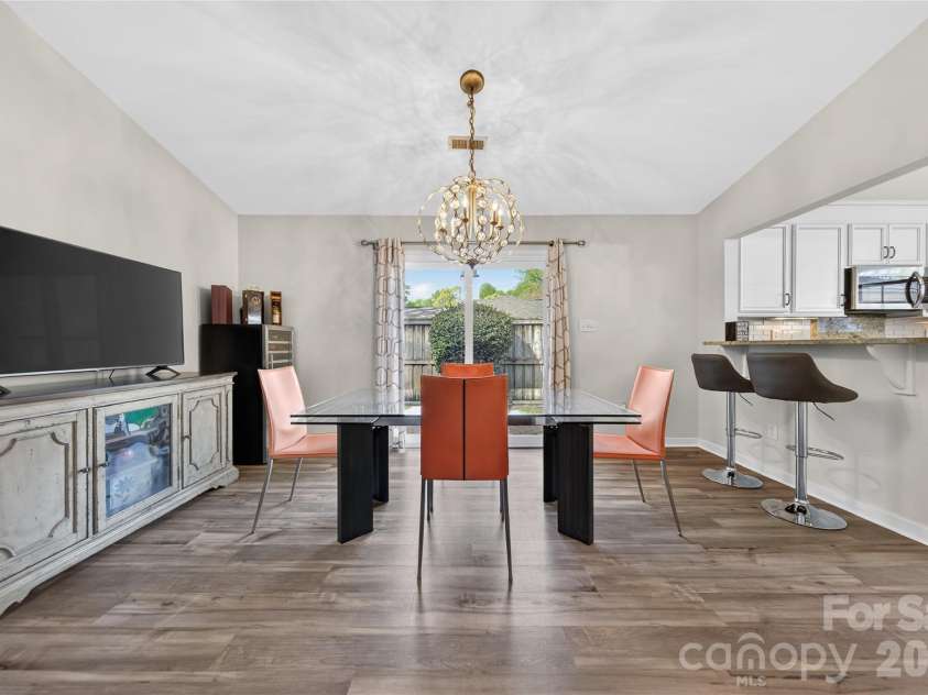 9018 St Lucia Lane, Charlotte, NC 28277.  MLS# CAR4363667, YatesRealty ID 10533. 