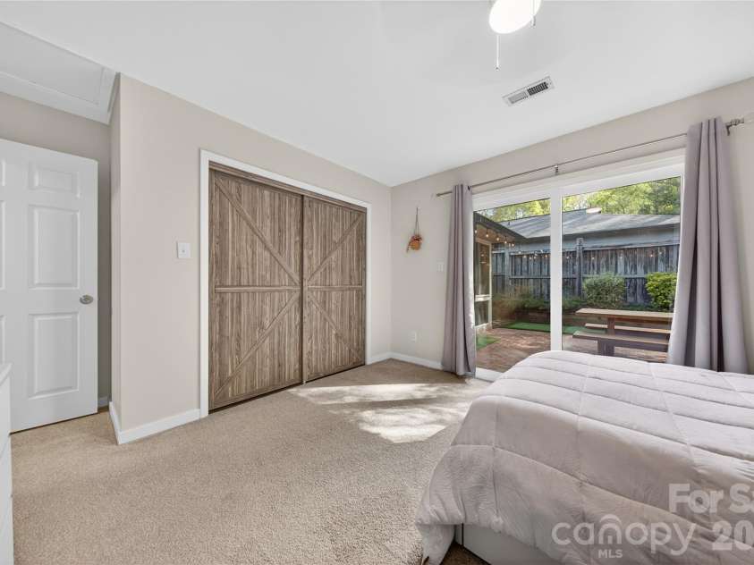 9018 St Lucia Lane, Charlotte, NC 28277.  MLS# CAR4363667, YatesRealty ID 10533. 