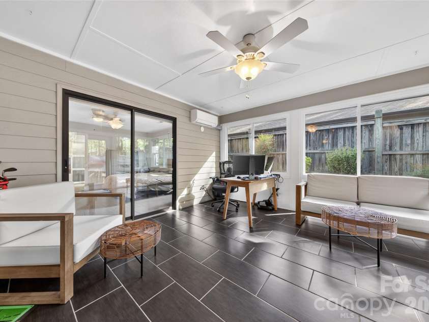 9018 St Lucia Lane, Charlotte, NC 28277.  MLS# CAR4363667, YatesRealty ID 10533. 