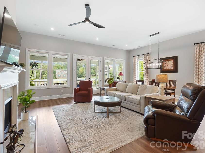 3812 Arial Lane, York, SC 29745.  MLS# CAR4363339, YatesRealty ID 10534. 