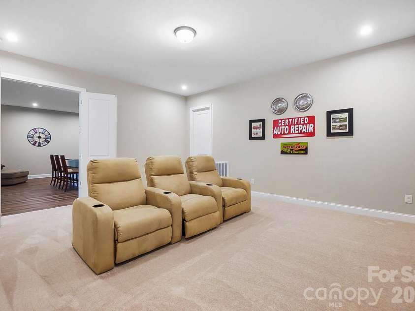 3812 Arial Lane, York, SC 29745.  MLS# CAR4363339, YatesRealty ID 10534. 