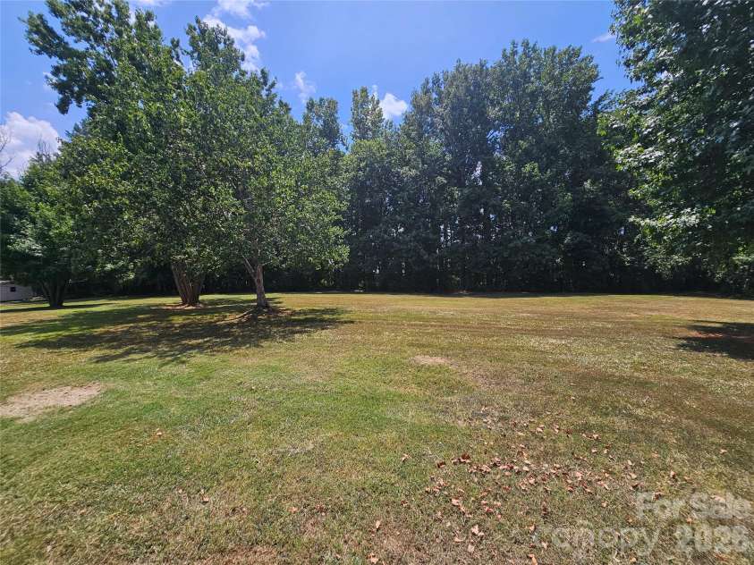 3486 Victorian Hills Drive, Richburg, SC 29729.  MLS# CAR4404160, YatesRealty ID 10535. Backyard