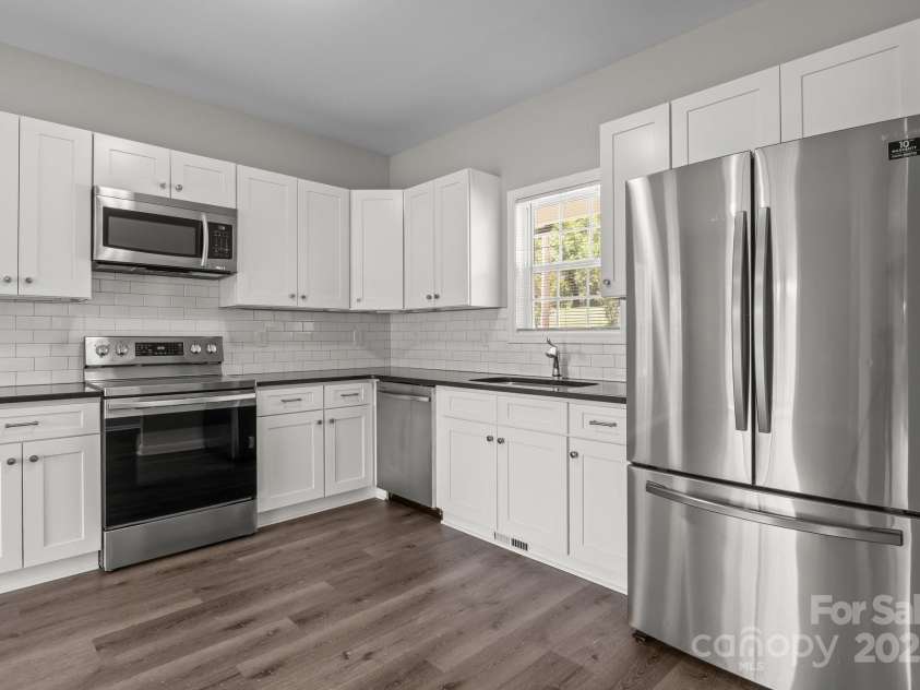 106 Desert Sky Court, Statesville, NC 28625.  MLS# CAR4237719, YatesRealty ID 10536. 