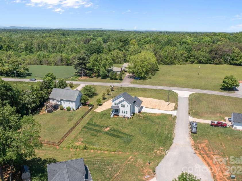 106 Desert Sky Court, Statesville, NC 28625.  MLS# CAR4237719, YatesRealty ID 10536. 