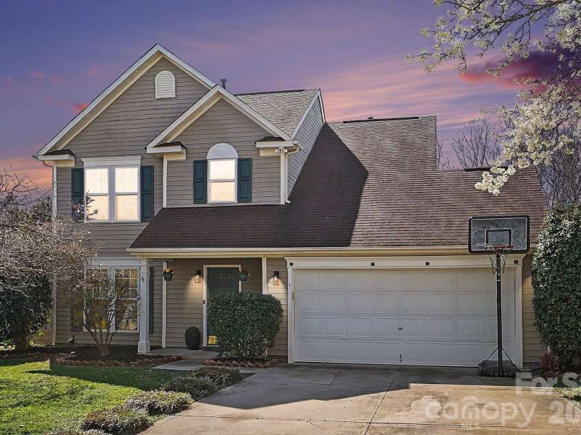 2503 Kings Farm Way, Indian Trail, NC 28079.  MLS# CAR4353719, YatesRealty ID 10536. 