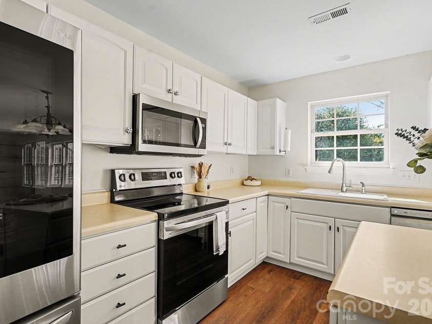 2503 Kings Farm Way, Indian Trail, NC 28079.  MLS# CAR4353719, YatesRealty ID 10536. 