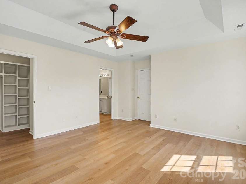 2503 Kings Farm Way, Indian Trail, NC 28079.  MLS# CAR4353719, YatesRealty ID 10536. 