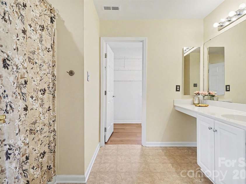 2503 Kings Farm Way, Indian Trail, NC 28079.  MLS# CAR4353719, YatesRealty ID 10536. 