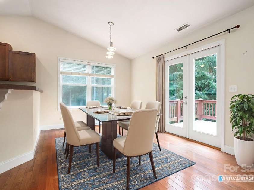 29 Honey Hollow Lane, Fairview, NC 28730.  MLS# CAR4270487, YatesRealty ID 10537. Virtually staged dining area