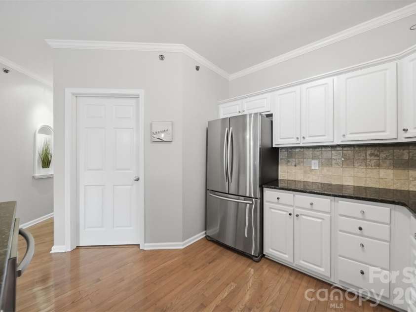 1410 4th Street Drive, Hickory, NC 28601.  MLS# CAR4396782, YatesRealty ID 10538. 