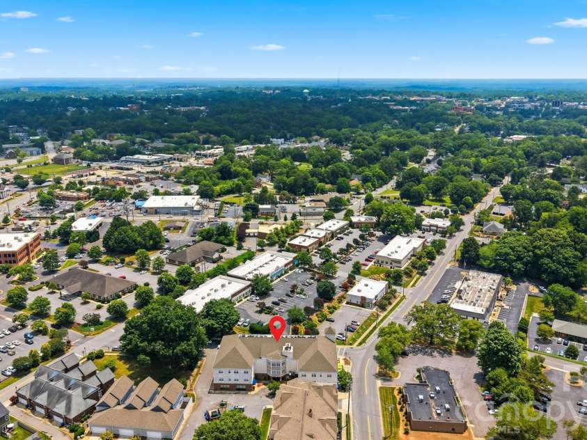 1410 4th Street Drive, Hickory, NC 28601.  MLS# CAR4396782, YatesRealty ID 10538. 