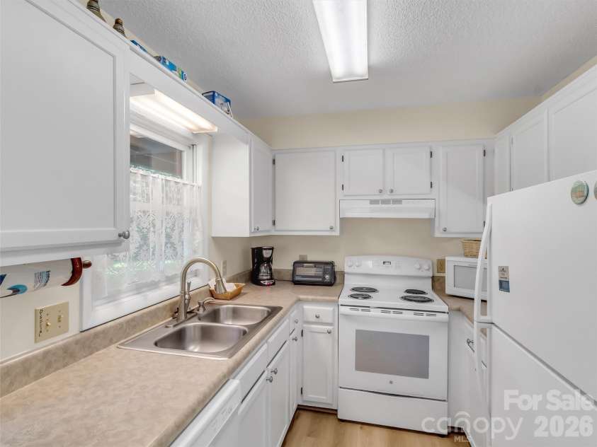 21 Peaceful Way, Lake Junaluska, NC 28745.  MLS# CAR4361818, YatesRealty ID 10539. 