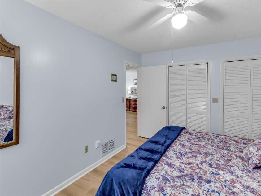 21 Peaceful Way, Lake Junaluska, NC 28745.  MLS# CAR4361818, YatesRealty ID 10539. 