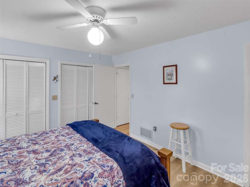 21 Peaceful Way, Lake Junaluska, NC 28745.  MLS# CAR4361818, YatesRealty ID 10539. 