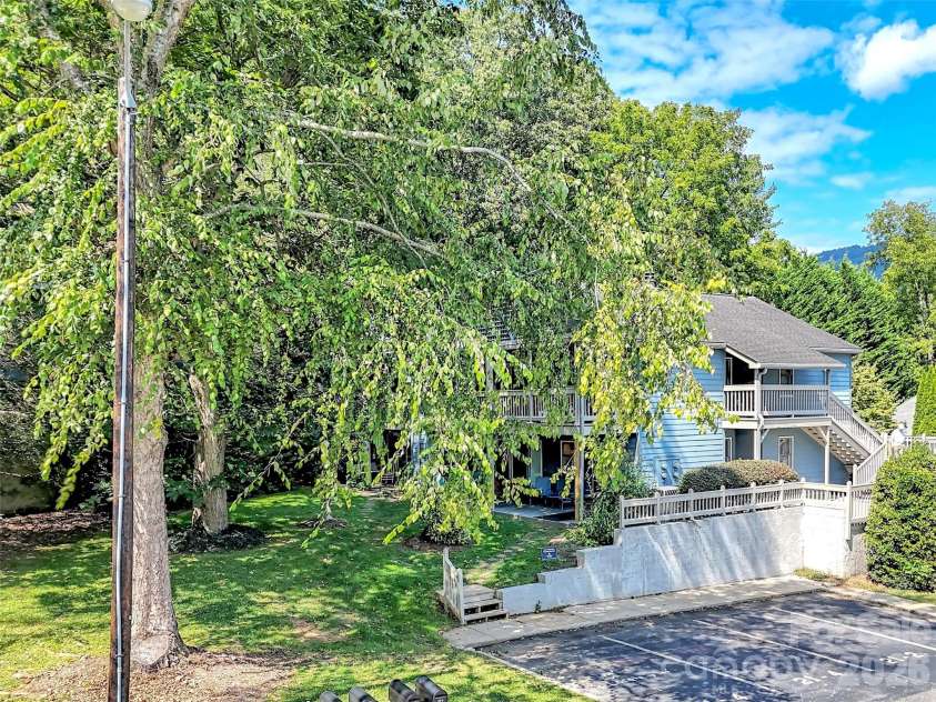 21 Peaceful Way, Lake Junaluska, NC 28745.  MLS# CAR4361818, YatesRealty ID 10539. 