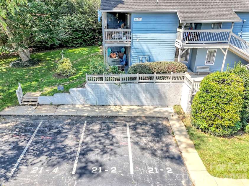 21 Peaceful Way, Lake Junaluska, NC 28745.  MLS# CAR4361818, YatesRealty ID 10539. 