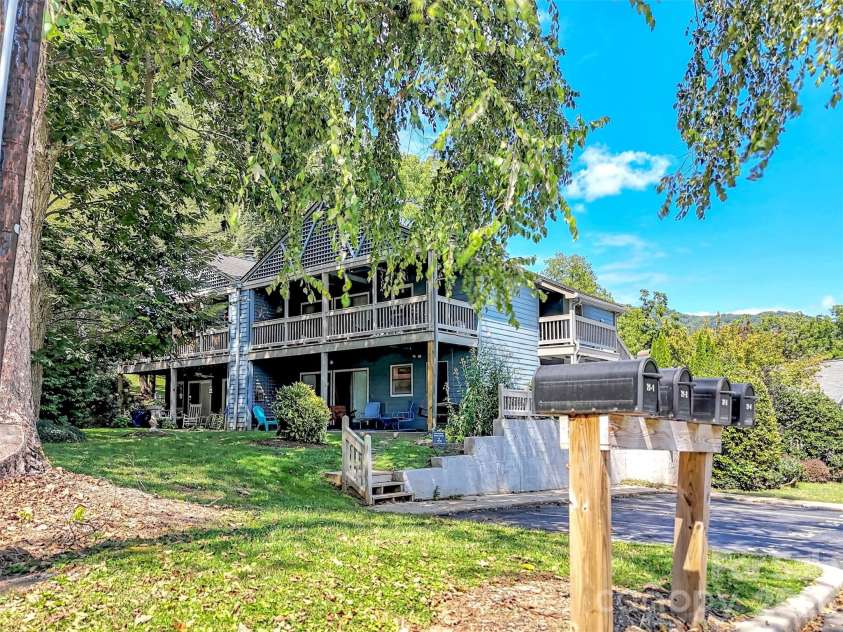 21 Peaceful Way, Lake Junaluska, NC 28745.  MLS# CAR4361818, YatesRealty ID 10539. 