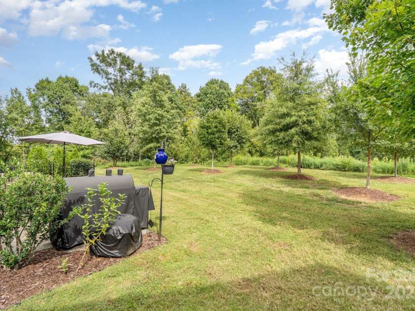 3614 Dolly Madison Road, Charlotte, NC 28208.  MLS# CAR4237478, YatesRealty ID 10542. Right Rear Yard