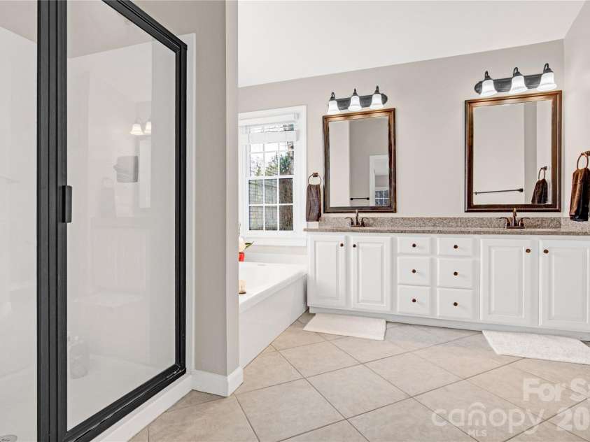 8810 Peppergrass Lane, Waxhaw, NC 28173.  MLS# CAR4353284, YatesRealty ID 10542. 