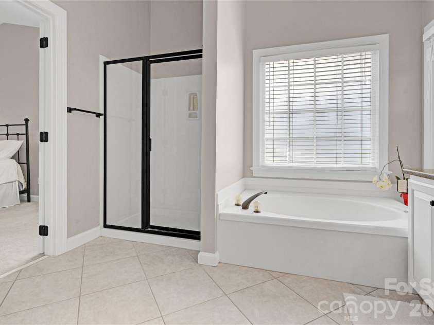 8810 Peppergrass Lane, Waxhaw, NC 28173.  MLS# CAR4353284, YatesRealty ID 10542. 