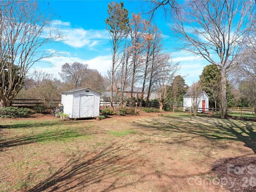 8810 Peppergrass Lane, Waxhaw, NC 28173.  MLS# CAR4353284, YatesRealty ID 10542. 