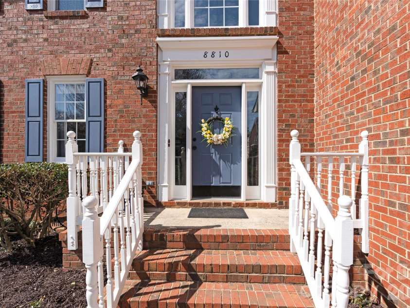 8810 Peppergrass Lane, Waxhaw, NC 28173.  MLS# CAR4353284, YatesRealty ID 10542. 