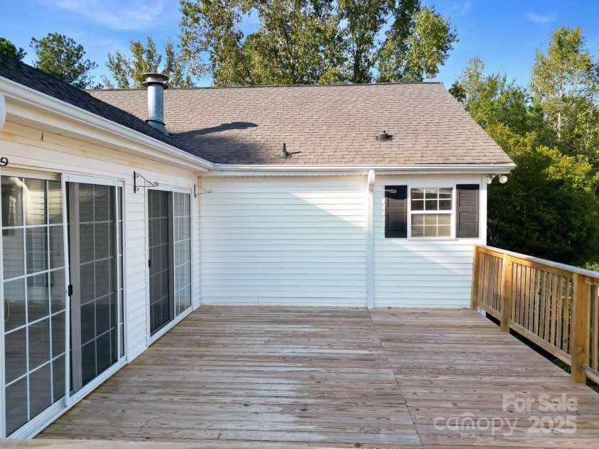 2716 Camp Creek Road, Lancaster, SC 29720.  MLS# CAR4301902, YatesRealty ID 10543. 