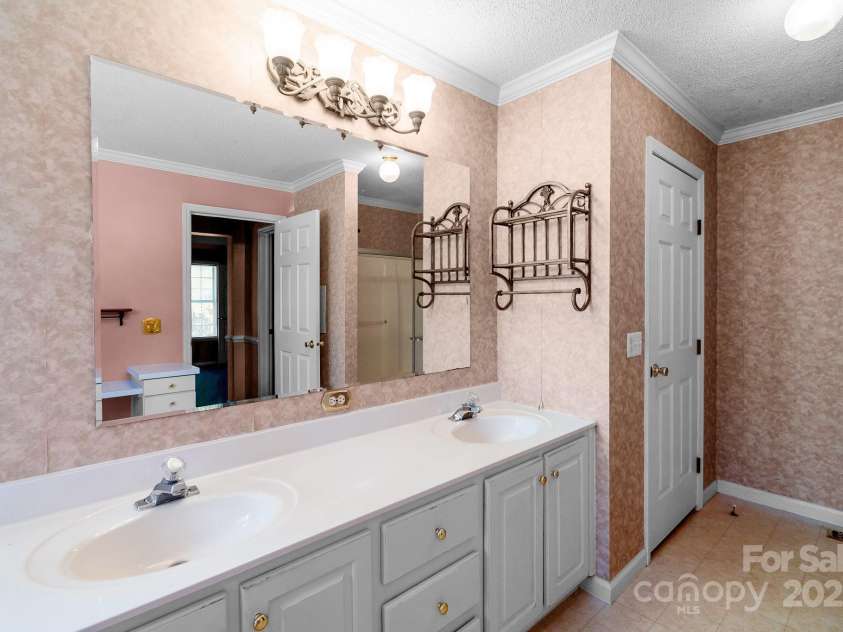 2716 Camp Creek Road, Lancaster, SC 29720.  MLS# CAR4301902, YatesRealty ID 10543. 