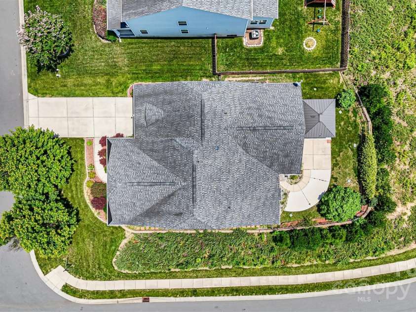 4006 Fall Oak Terrace, Fort Mill, SC 29707.  MLS# CAR4242980, YatesRealty ID 10543. 