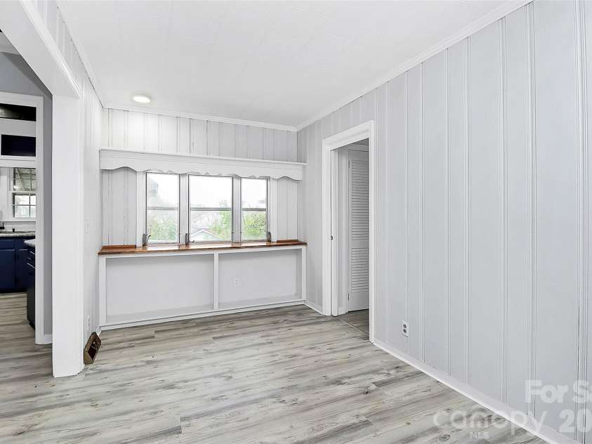 105 Deaver Street, Chester, SC 29706.  MLS# CAR4312540, YatesRealty ID 10544. Dinning Room 