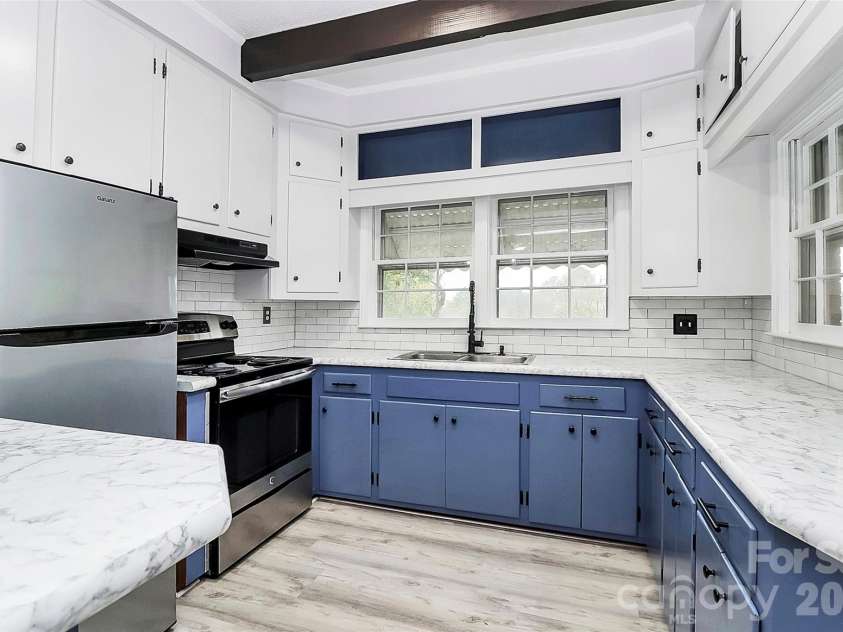 105 Deaver Street, Chester, SC 29706.  MLS# CAR4312540, YatesRealty ID 10544. Kitchen 